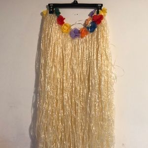 Plastic hula skirt